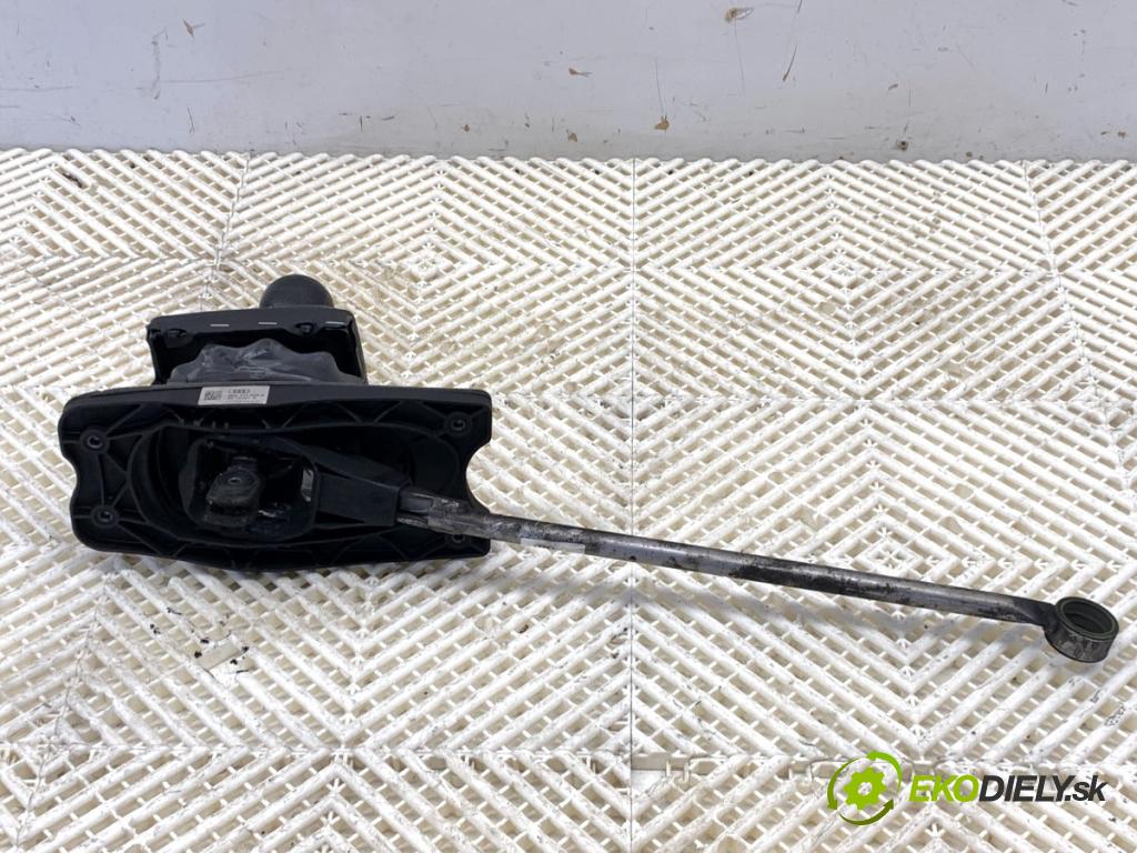 AUDI A6 C7 Kombi 2013 130 kW 2.0 TDI 1968 Kulisa 4G0711025D (Rýchlostná páka (kulisa))