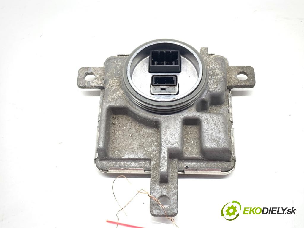 AUDI A6 C7 Kombi 2013 130 kW 2.0 TDI 1968 Menič XENON 8K0941597E (Riadiaca jednotka xenónu)