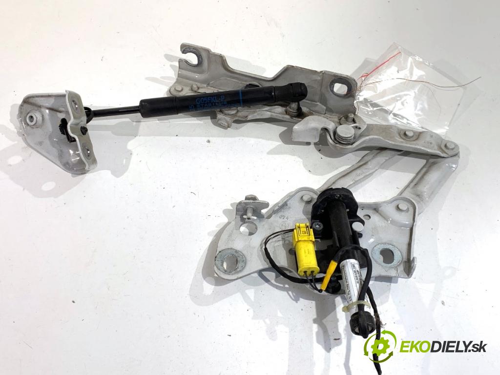 BMW G05 SUV 2020 294 kW xDrive M 50 d 2993 Záves kapoty pravy predný 7418202