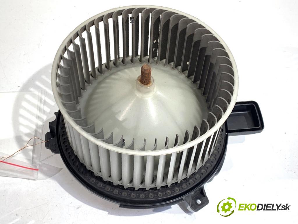 BMW G05 SUV 2020 294 kW xDrive M 50 d 2993 ventilátor kúrenia GX022003