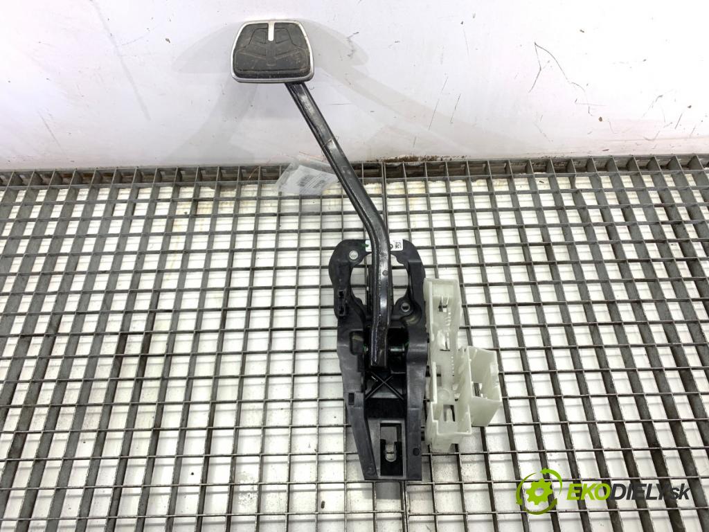 BMW G05 SUV 2020 294 kW xDrive M 50 d 2993 pedal brzdy 6874279