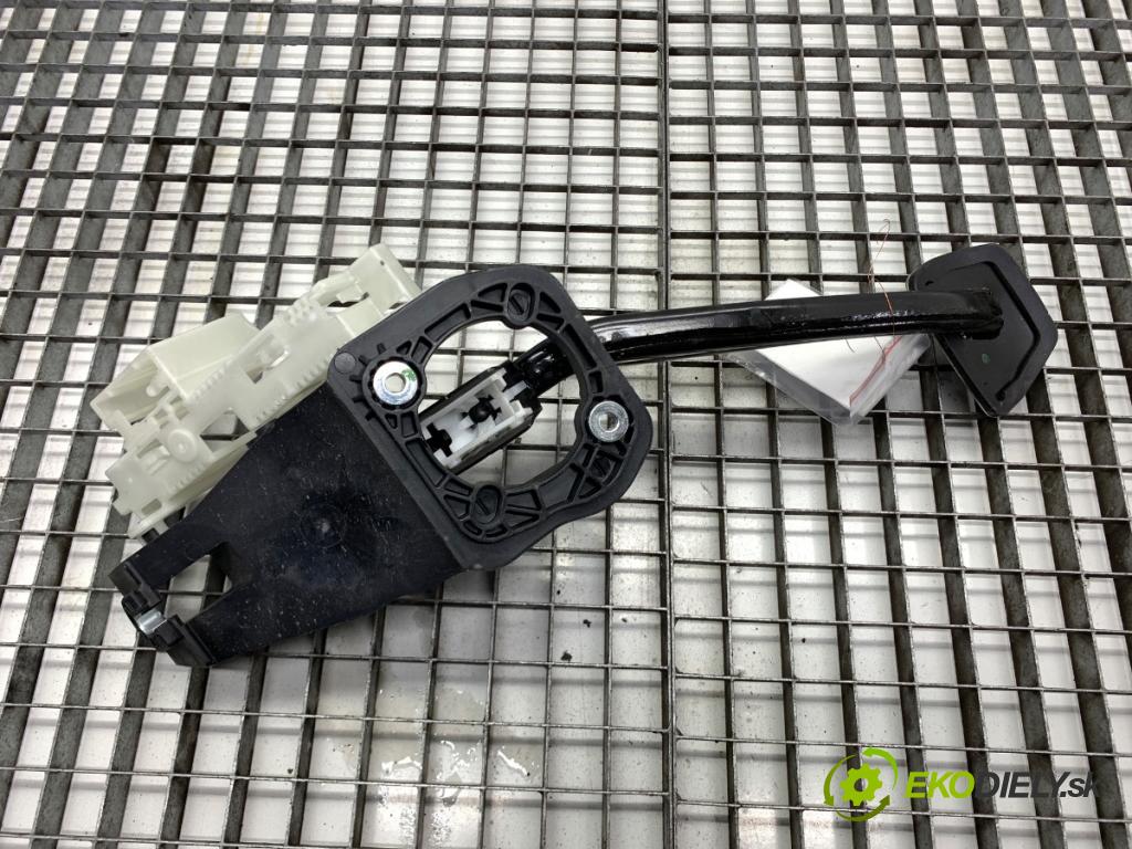 BMW G05 SUV 2020 294 kW xDrive M 50 d 2993 pedal brzdy 6874279