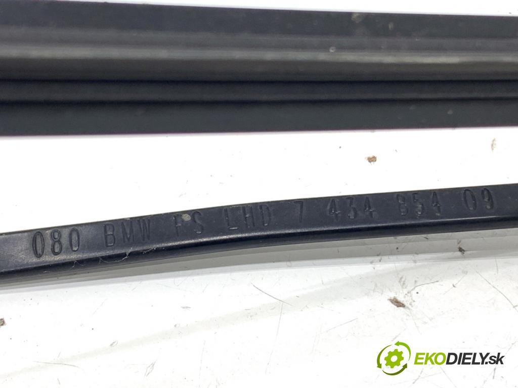 BMW G05 SUV 2020 294 kW xDrive M 50 d 2993 ramena stěrače přední část 7434854 7434846
