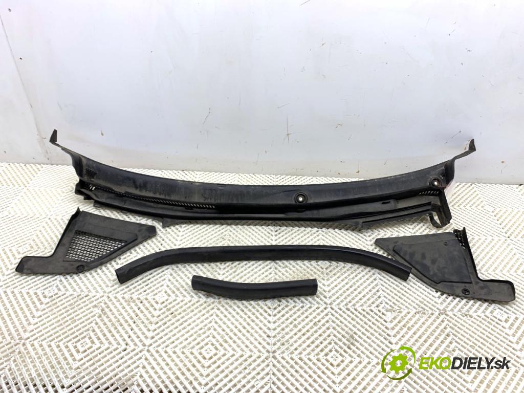 BMW G05 SUV 2020 294 kW xDrive M 50 d 2993 Torpédo, plast pod čelné okno 7434883 7434881 (Torpédo (plast pod čelným sklom))