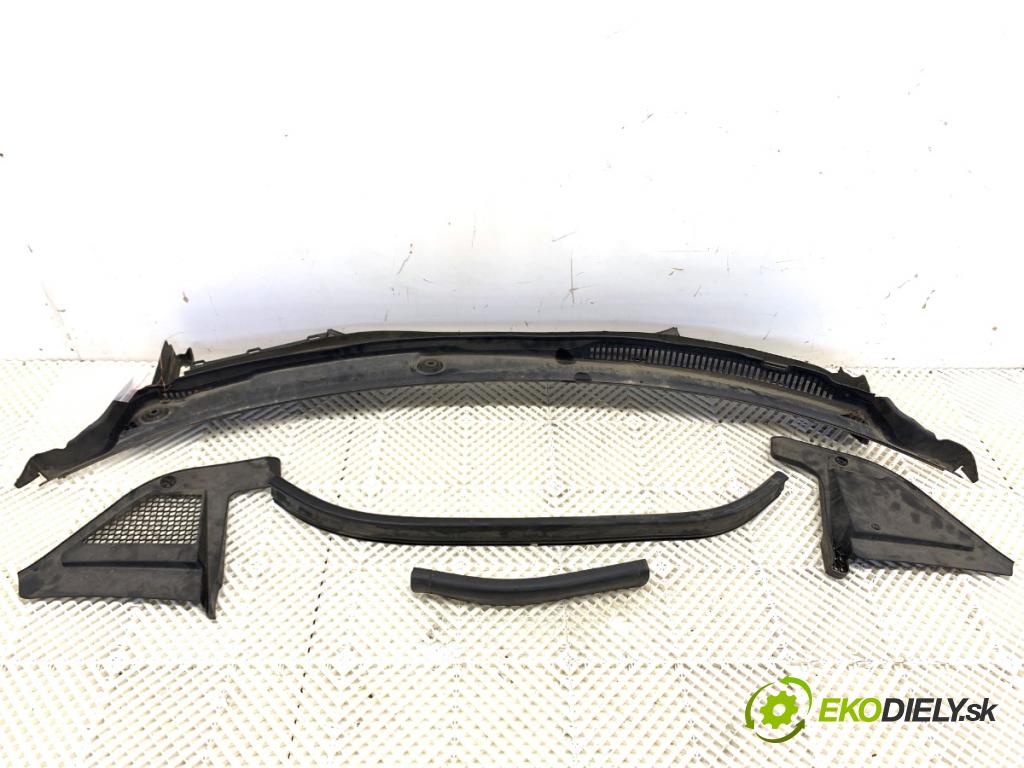 BMW G05 SUV 2020 294 kW xDrive M 50 d 2993 Torpédo, plast pod čelné okno 7434883 7434881 (Torpédo (plast pod čelným sklom))