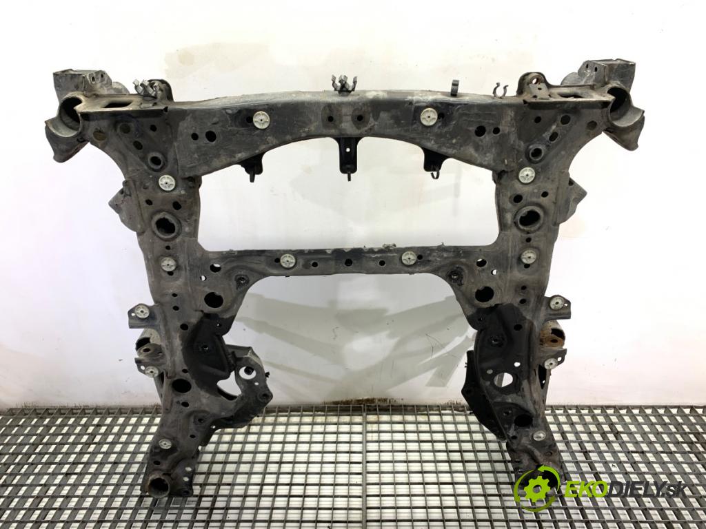 BMW G05 SUV 2020 294 kW xDrive M 50 d 2993 Výstuha pod Motor (Výstuha predná)
