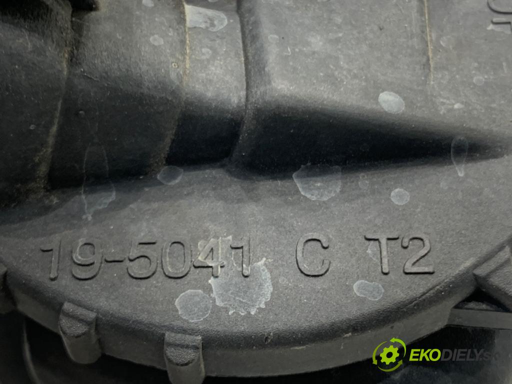 FIAT CROMA Kombi 2006 108 kW 2.2 16V 2198 hmlové svetlo, hmlovka pravý přední část