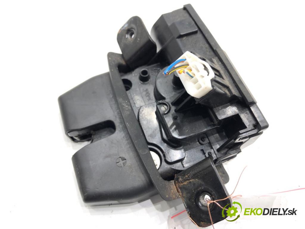 FORD FIESTA MK7 liftback 2009 60 kW 1.25 1242 zámok dverí zad 8A61-A442A66-AB