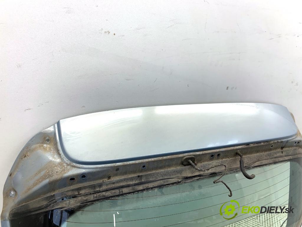 FORD FIESTA MK7 liftback 2009 60 kW 1.25 1242 kapota zadní část