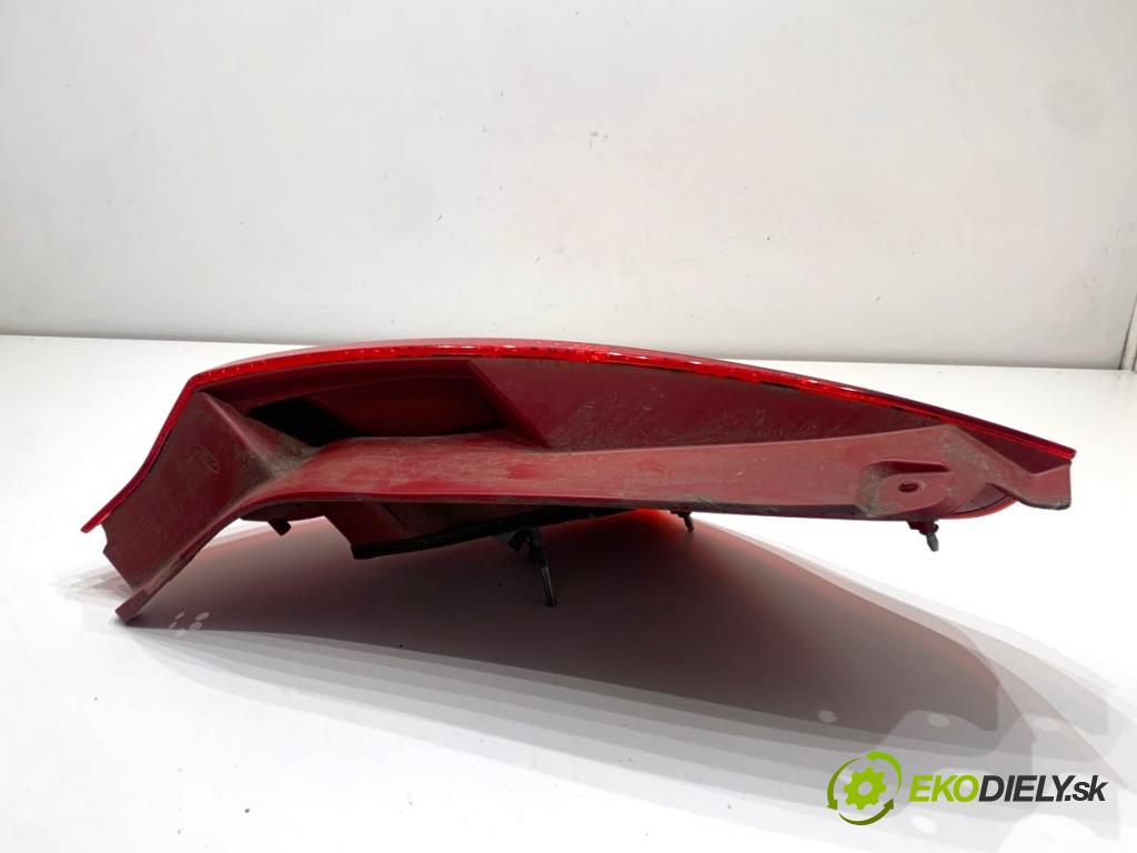 FORD FIESTA MK7 liftback 2009 60 kW 1.25 1242 Svetlo ľavy zad 8A61-13405-A