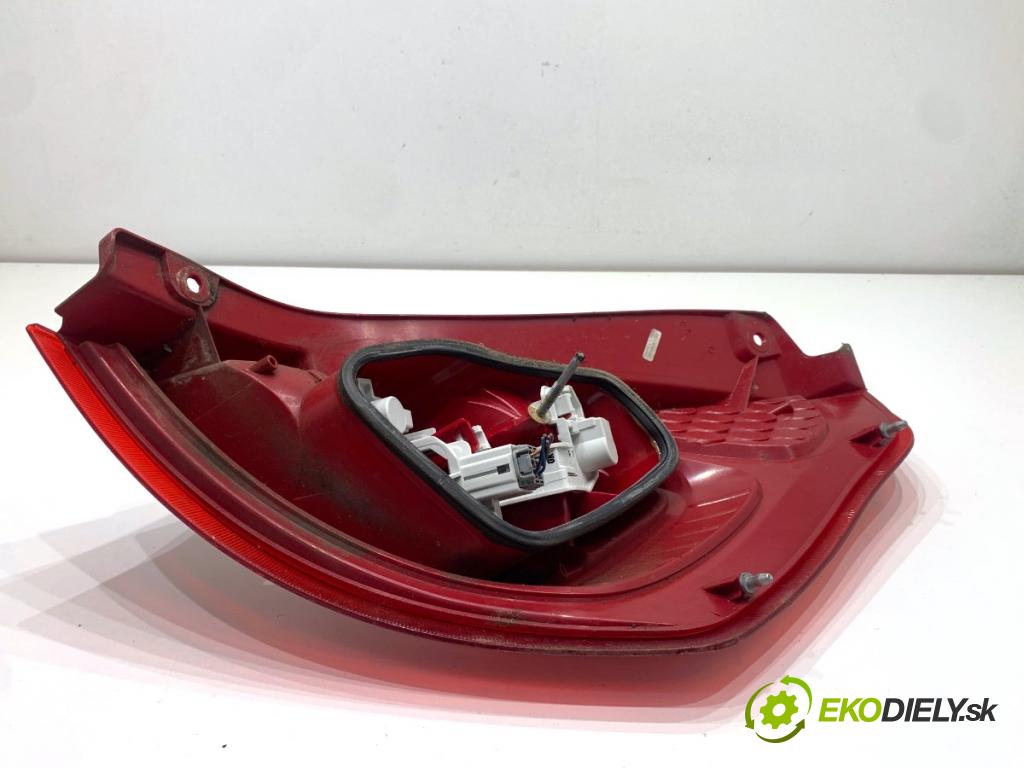 FORD FIESTA MK7 liftback 2009 60 kW 1.25 1242 Svetlo ľavy zad 8A61-13405-A