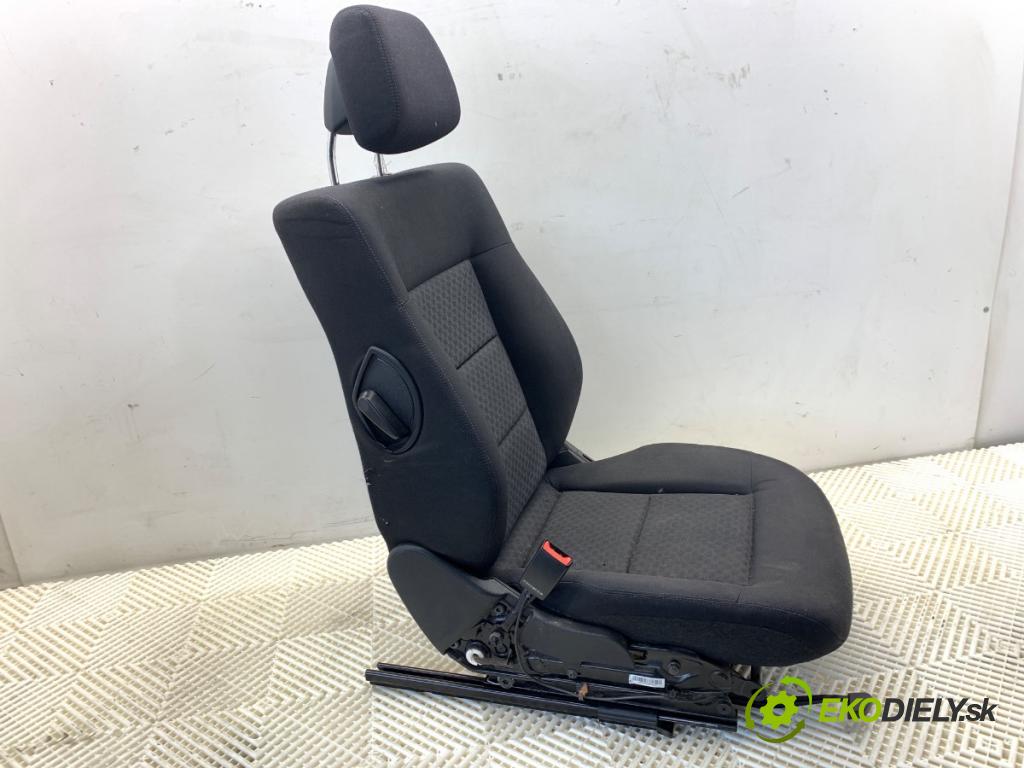 MERCEDES-BENZ W212 sedan 2010 170 kW E 350 CDI (212.025) 2987 sedadlo levý přední část