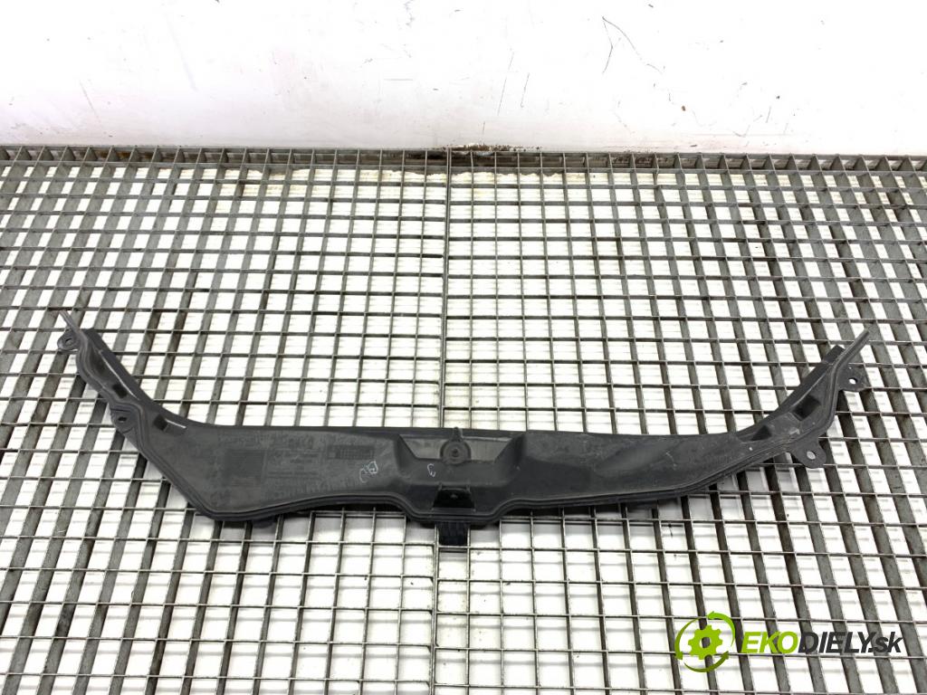 BMW G05 SUV 2020 294 kW xDrive M 50 d 2993 Torpédo, plast pod čelné okno Clona STENY: 7424939