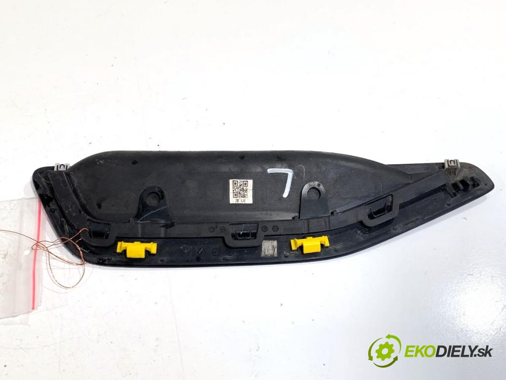 BMW G05 SUV 2020 294 kW xDrive M 50 d 2993 prívod vzduchu blatníka ľavá strana 8092677