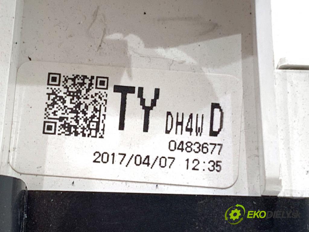 MAZDA CX-3 SUV 2017 88 kW 2.0 SKYACTIV-G (DK5W, DK6W) 1998 Prístrojovka D23C55430 (Prístrojová doska)