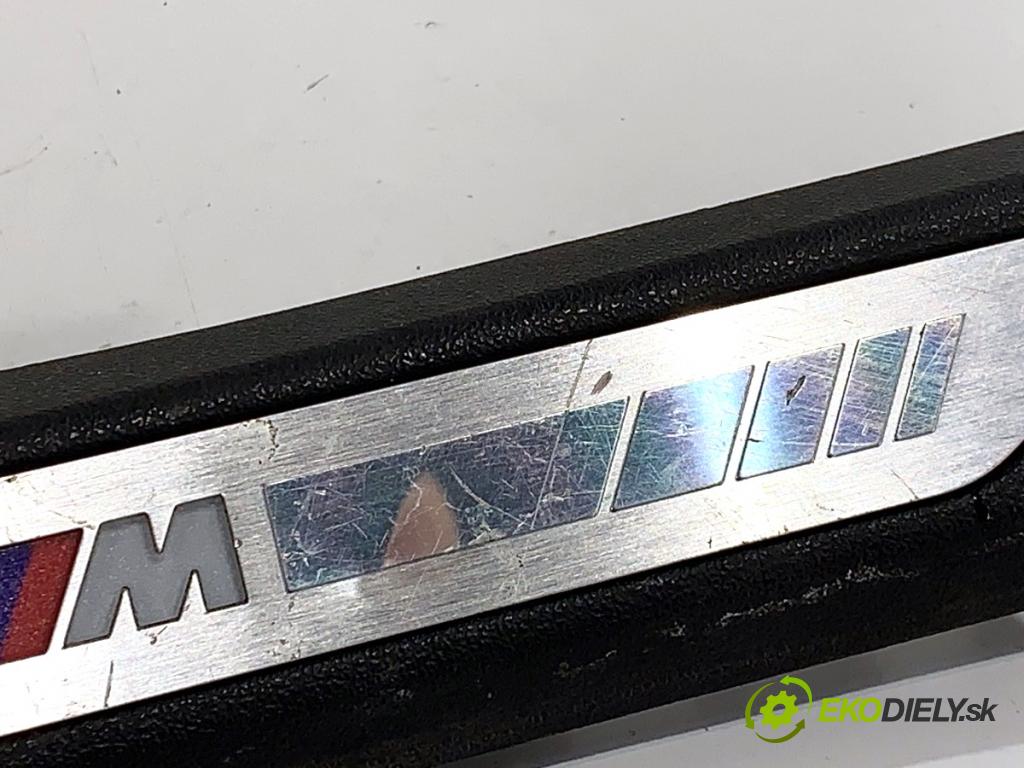 BMW G05 SUV 2020 294 kW xDrive M 50 d 2993 gumy pedálu lišty PROGOWE osvetlené M-Paket 7434243 7434239