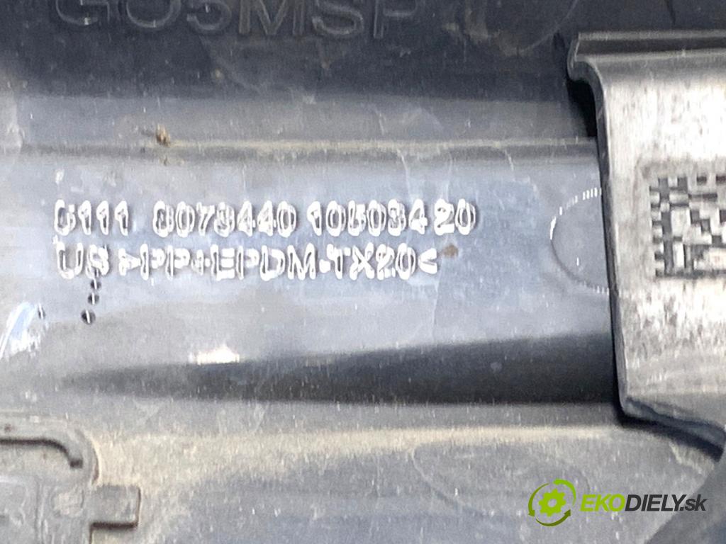 BMW G05 SUV 2020 294 kW xDrive M 50 d 2993 Mriežky nárazníka pravy predný M-Paket 8069210