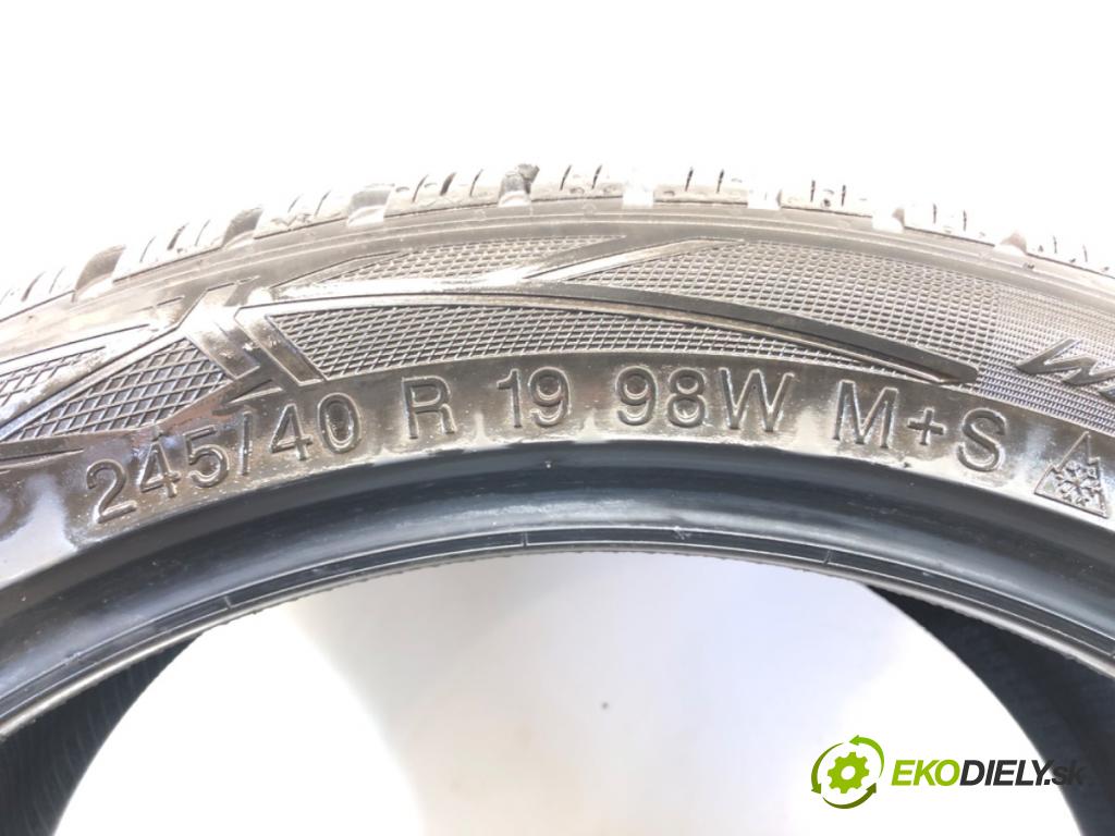 --- ---      PNEUMATIKA: zima 2X 245/40 19" VREDESTEIN: