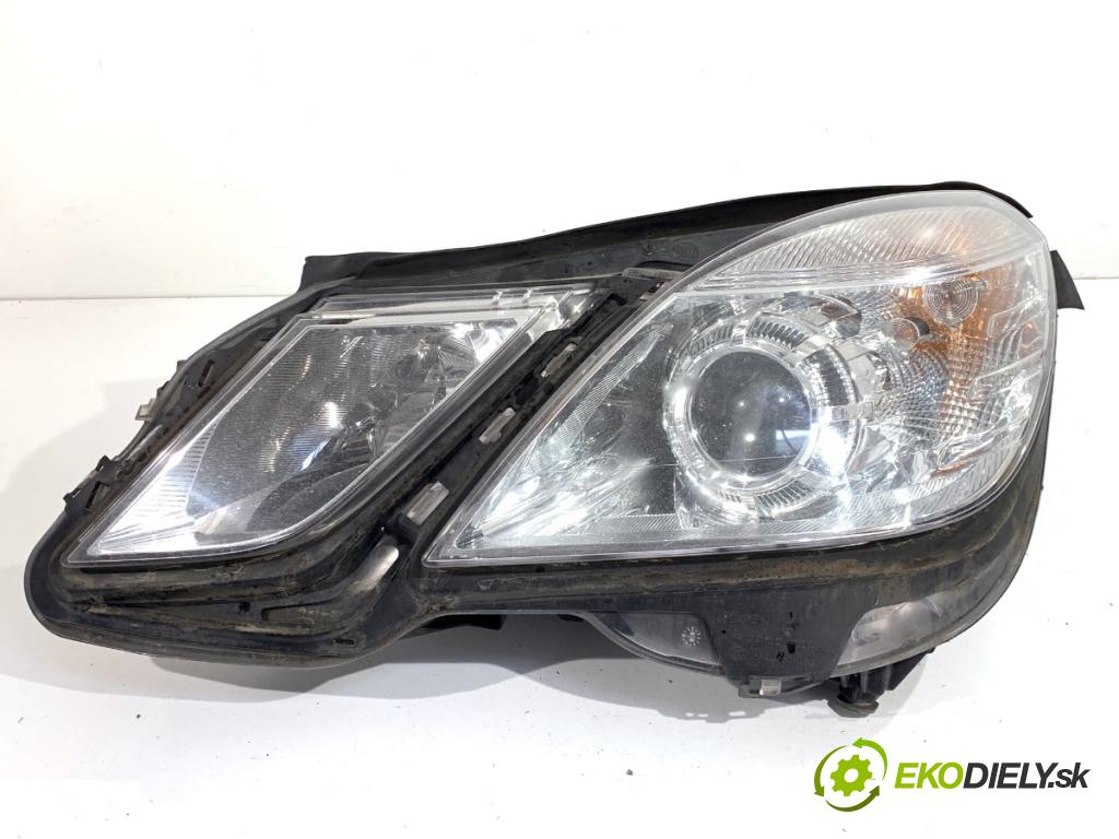MERCEDES-BENZ W212 sedan 2010 170 kW E 350 CDI (212.025) 2987 Svetlomet ľavy predný A2128200161