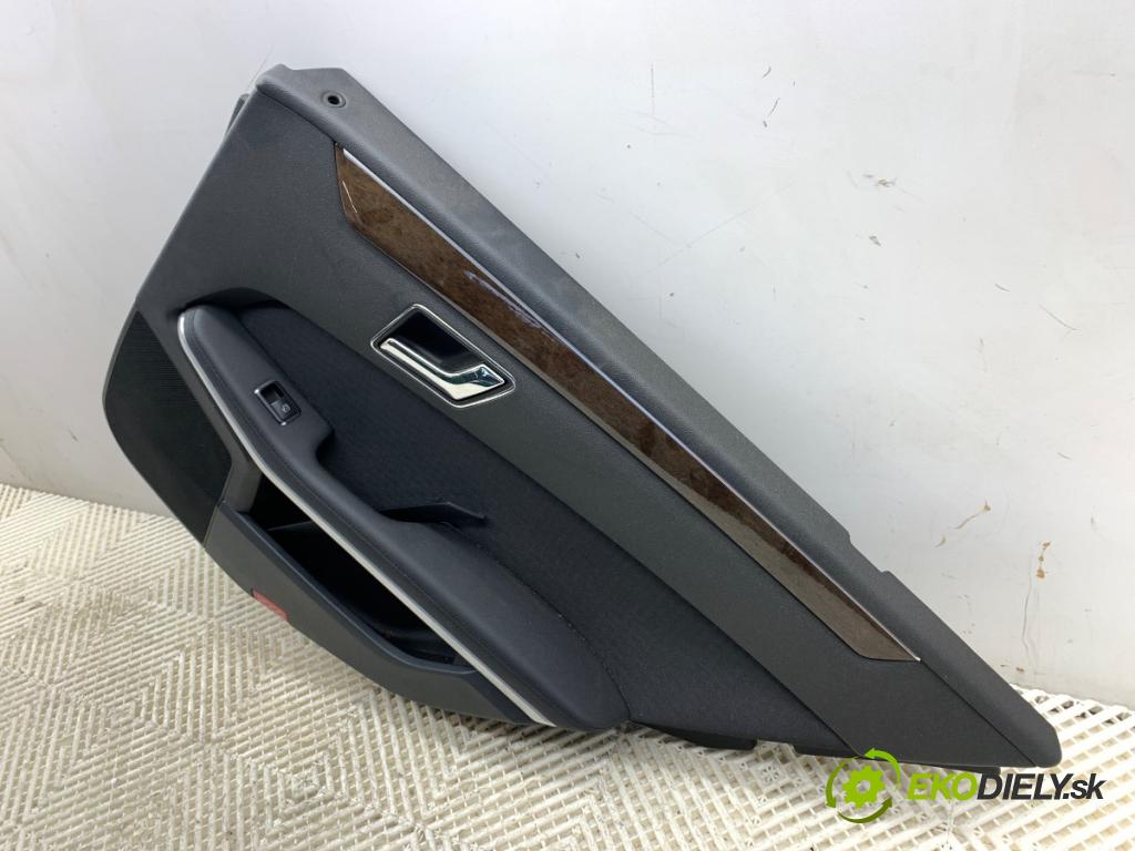 MERCEDES-BENZ W212 sedan 2010 170 kW E 350 CDI (212.025) 2987 ča dveře pravý zadní část