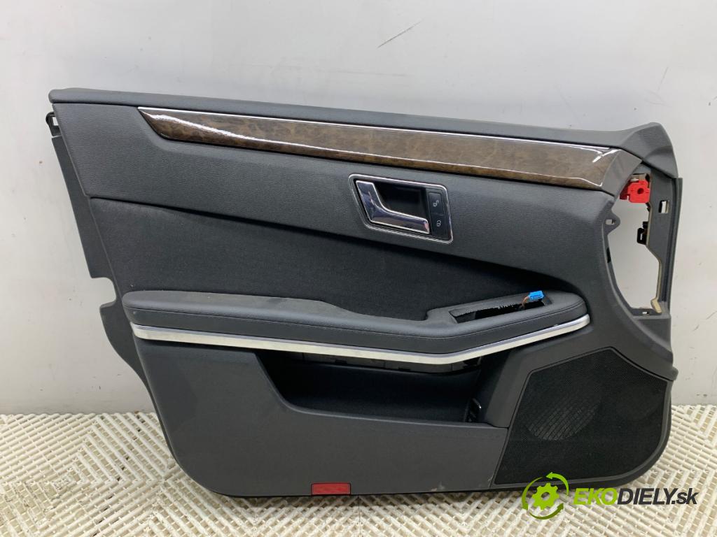MERCEDES-BENZ W212 sedan 2010 170 kW E 350 CDI (212.025) 2987 ča dveře levý přední část 