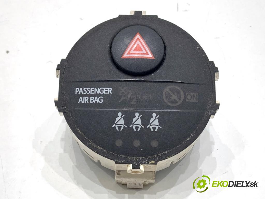 TOYOTA YARIS III liftback 2011 73 kW 1.3 (NSP130_) 1329 Spínač svetiel výstražných (núdzových) 839500D050 (Prepínacie páčky pod volantom)