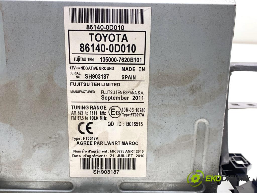 TOYOTA YARIS III liftback 2011 73 kW 1.3 (NSP130_) 1329 RADIO 86140-0D010 (Audio zariadenie)