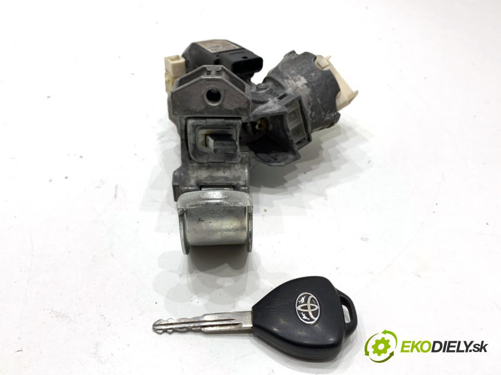 TOYOTA YARIS III liftback 2011 73 kW 1.3 (NSP130_) 1329 spinačka 45020-0D04 89783-0D050 (Spínacia skrinka)