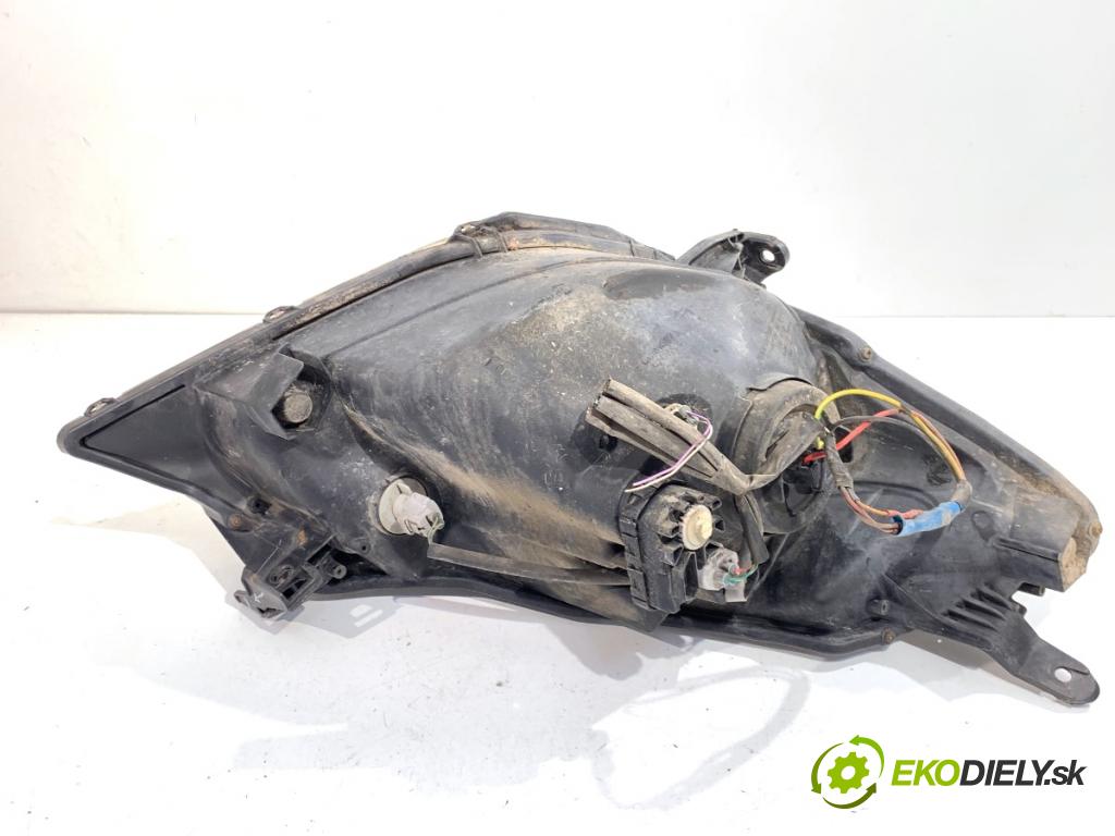 TOYOTA YARIS III liftback 2011 73 kW 1.3 (NSP130_) 1329 Svetlomet ľavy predný