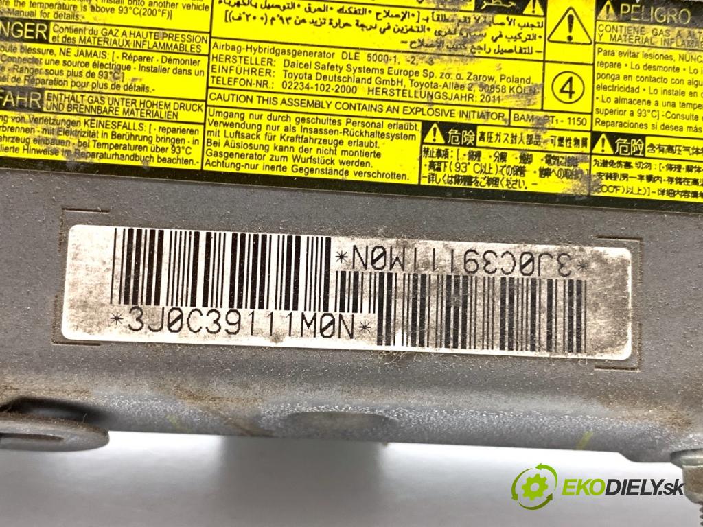 TOYOTA YARIS III liftback 2011 73 kW 1.3 (NSP130_) 1329 AirBag koleno:
