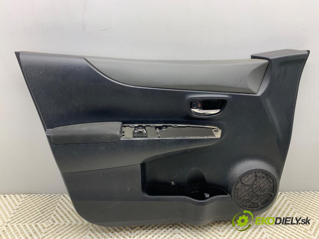 TOYOTA YARIS III liftback 2011 73 kW 1.3 (NSP130_) 1329 čalúnenie Dvere ľavy predný 