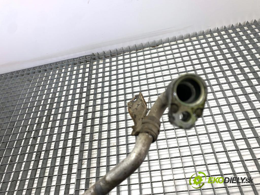 TOYOTA YARIS III liftback 2011 73 kW 1.3 (NSP130_) 1329 rúrka klimatizace  (Trubka klimatizace)