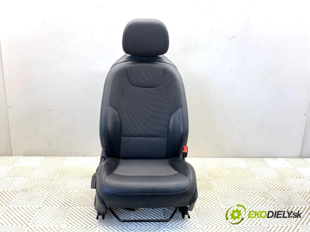 KIA EV6 liftback 2022 239 kW 77 AWD  Sedadlo pravy predný 