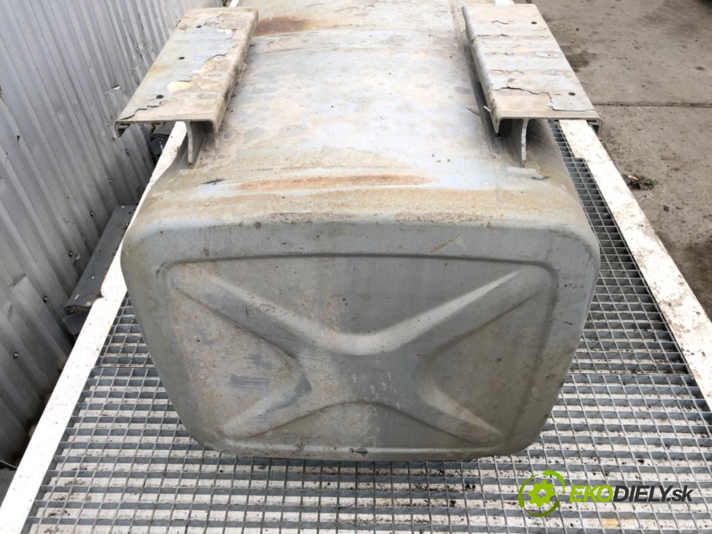 MAN TGA Ciągnik siodłowy 2004 316 kW 18.430 316 kW [430 KM] olej napędowy 2004 - 2022 10518 Nádržka paliva 81122015650 (Palivová nádrž)