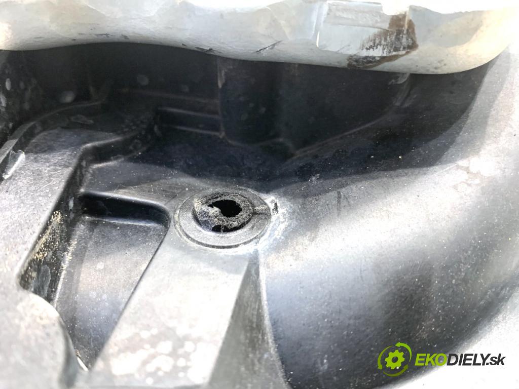 ALFA ROMEO STELVIO SUV 2019 206 kW 2.0 (949AXA2A) 1995 potrubí sání 04893617AE (Sací potrubí)