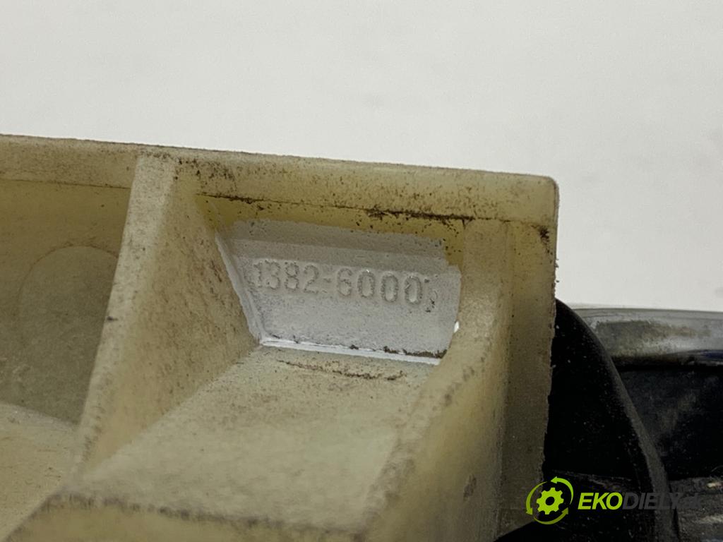 MINI R50 R53 liftback 2006 125 kW Cooper S 1598 Kľučka vonkajšia pravy predný