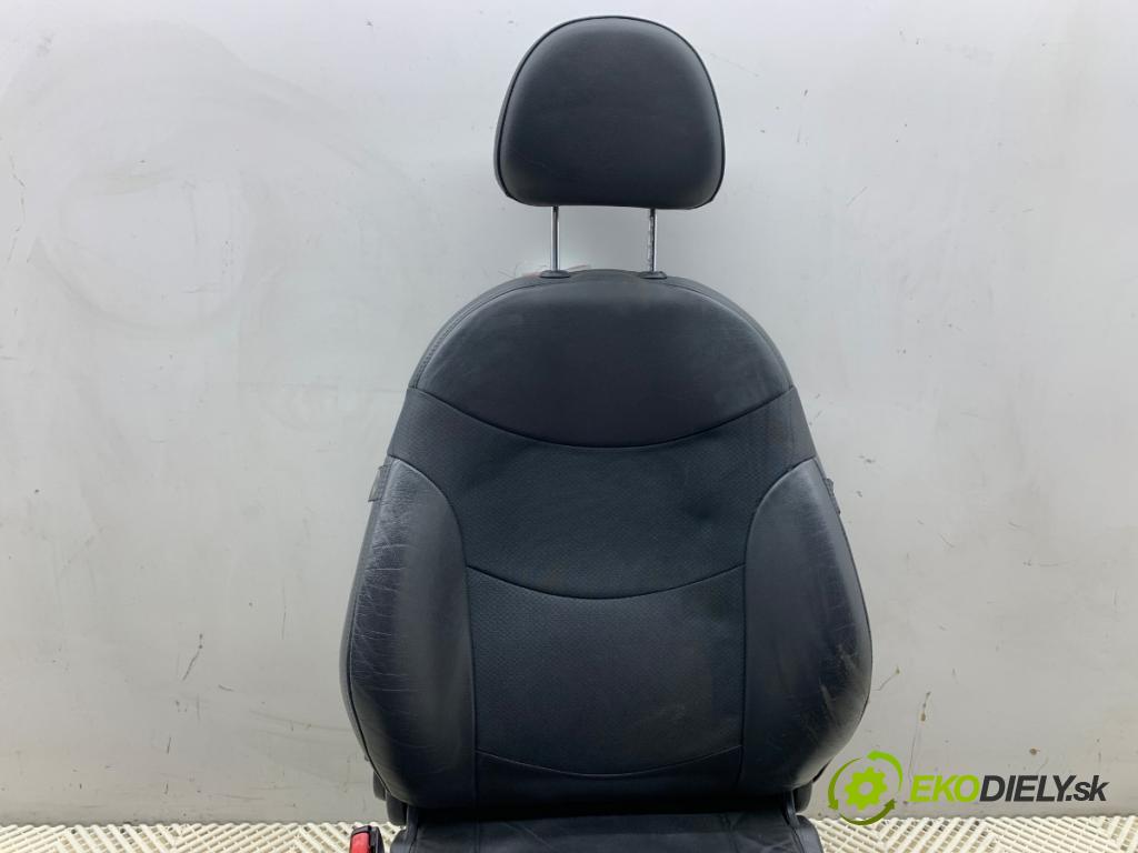MINI R50 R53 liftback 2006 125 kW Cooper S 1598 Sedadlo ľavy predný