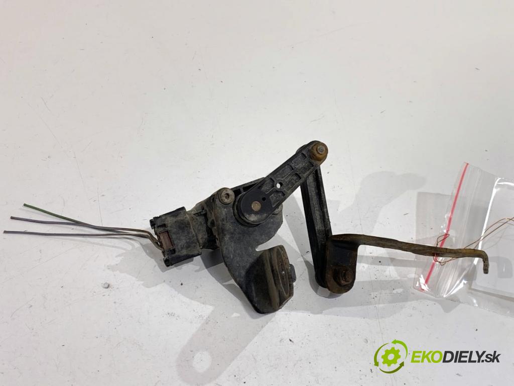 MINI R50 R53 liftback 2006 125 kW Cooper S 1598 Snímač XENON predný ľavy 1093698