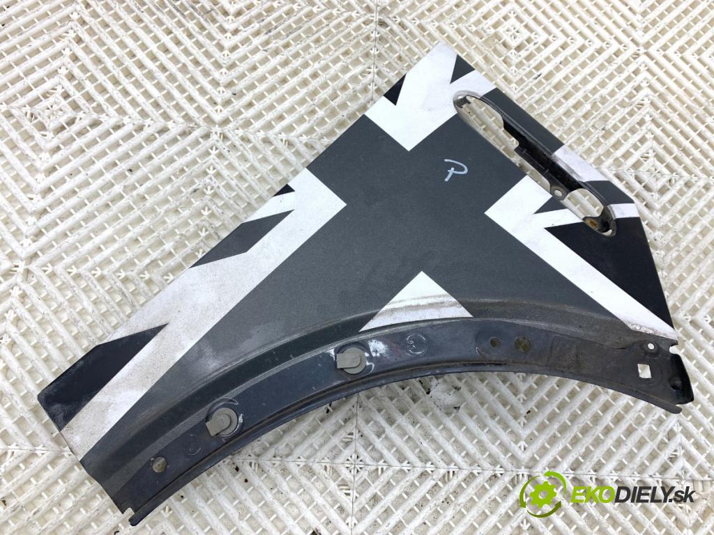 MINI R50 R53 liftback 2006 125 kW Cooper S 1598 blatník pravý přední část 