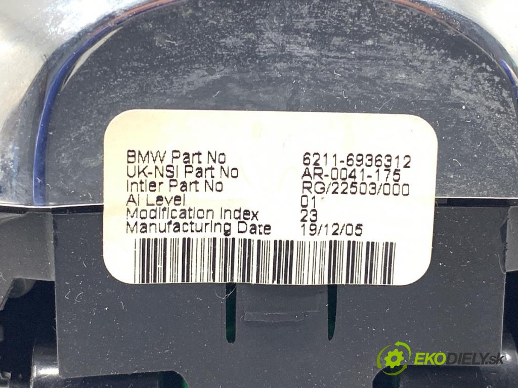 MINI R50 R53 liftback 2006 125 kW Cooper S 1598 Otáčkomer 6936312 (Prístrojová doska)