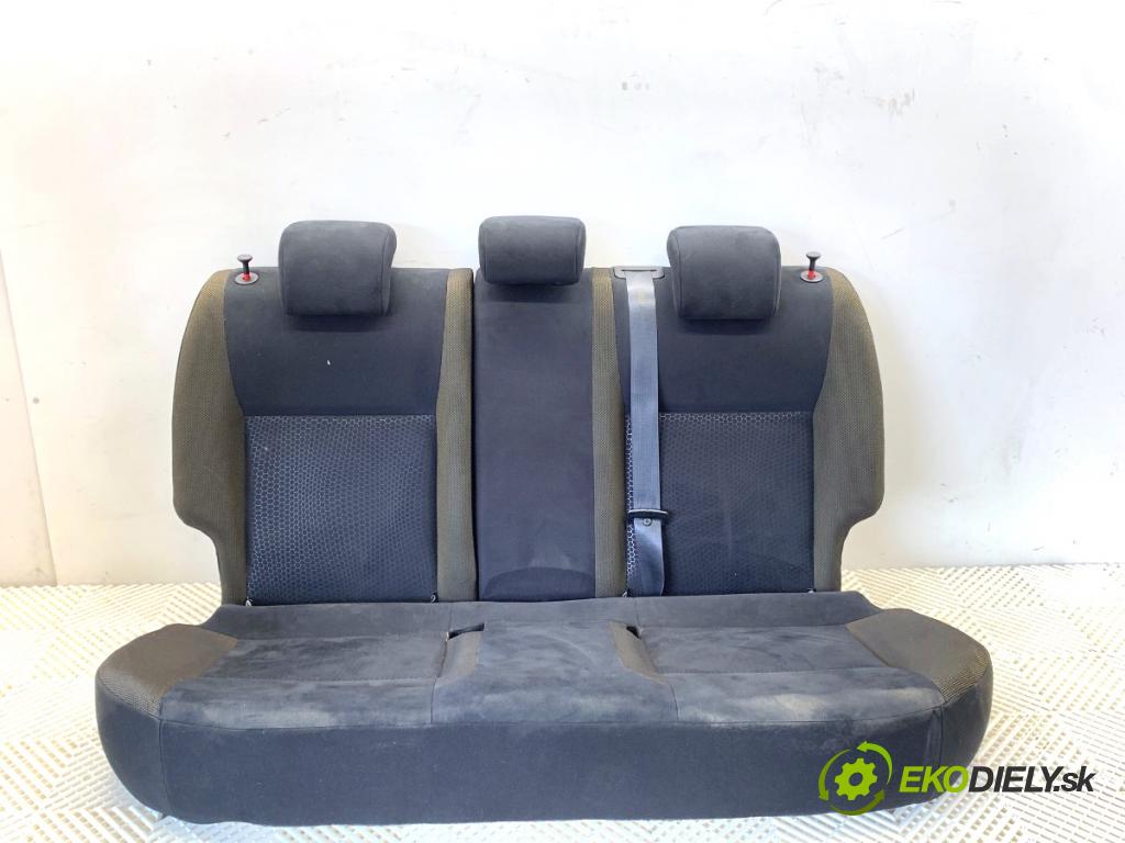 NISSAN JUKE F15 SUV 2017 85 kW 1.2 DIG-T 1197 sedadlo druhý VLÁDA: 