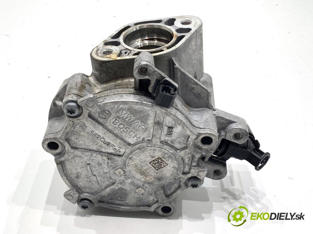 SKODA OCTAVIA IV liftback 2023 140 kW 2.0 TSI 4x4 1984 Pumpa vákuová 06N145100G