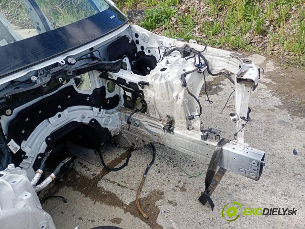 BMW G05 SUV 2020 294 kW xDrive M 50 d 2993 karoséria ČTVRŤÁK: Blatník prah strecha PODŁUŻNICA