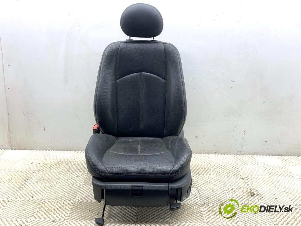 MERCEDES-BENZ S211 Kombi 2003 110 kW E 220 T CDI (211.206) 2148 Sedadlo ľavy predný 