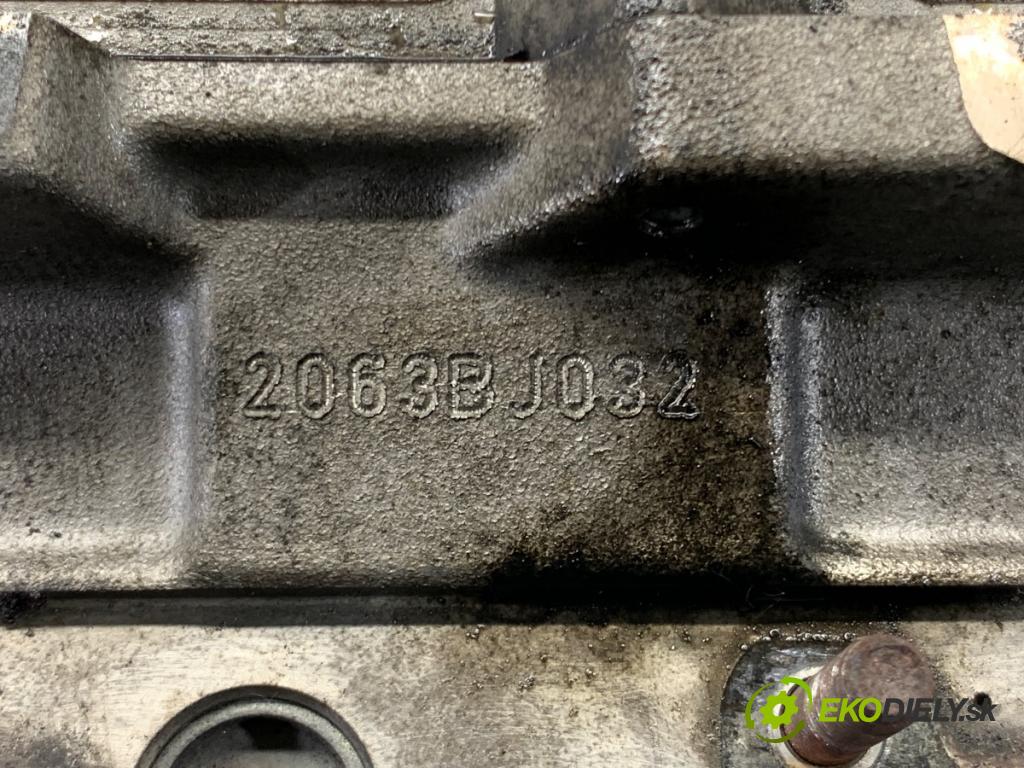 MERCEDES-BENZ S211 Kombi 2003 110 kW E 220 T CDI (211.206) 2148 hlava válců A6110105020 (Hlava válců)