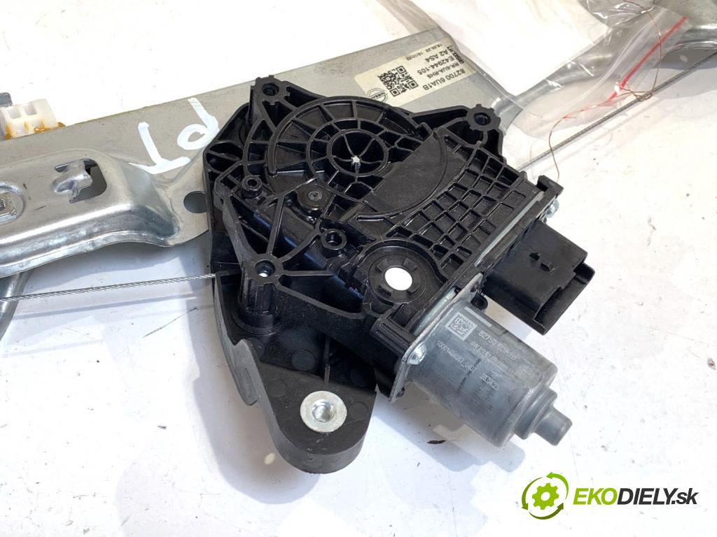 NISSAN QASHQAI J12 SUV 2023 116 kW 1.3 DIG-T 1332 mechanismus okna pravý zadní část 827006UA1B