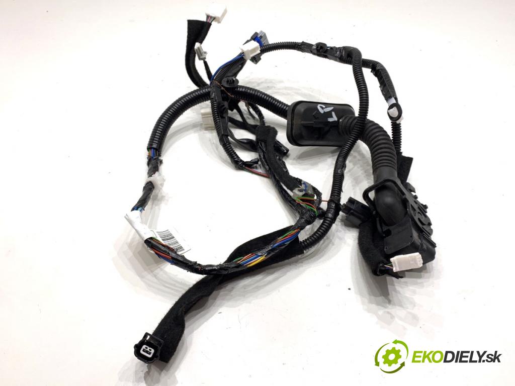 NISSAN QASHQAI J12 SUV 2023 116 kW 1.3 DIG-T 1332 Káblovačka Dvere predný ľavy 
