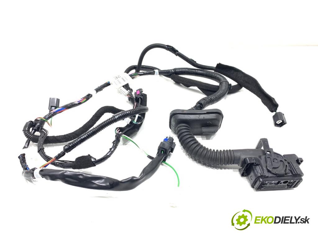 NISSAN QASHQAI J12 SUV 2023 116 kW 1.3 DIG-T 1332 Káblovačka Dvere predný pravy 