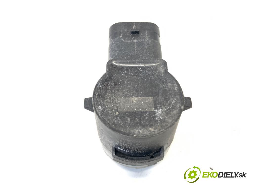 NISSAN QASHQAI J12 SUV 2023 116 kW 1.3 DIG-T 1332 snímač PDC 284382263R
