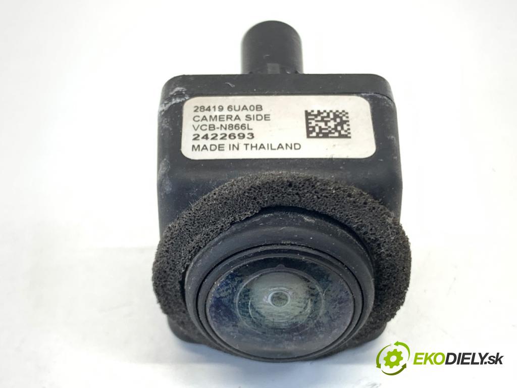 NISSAN QASHQAI J12 SUV 2023 116 kW 1.3 DIG-T 1332 KAMERA zrkadla ľavá strana 284196UA0B